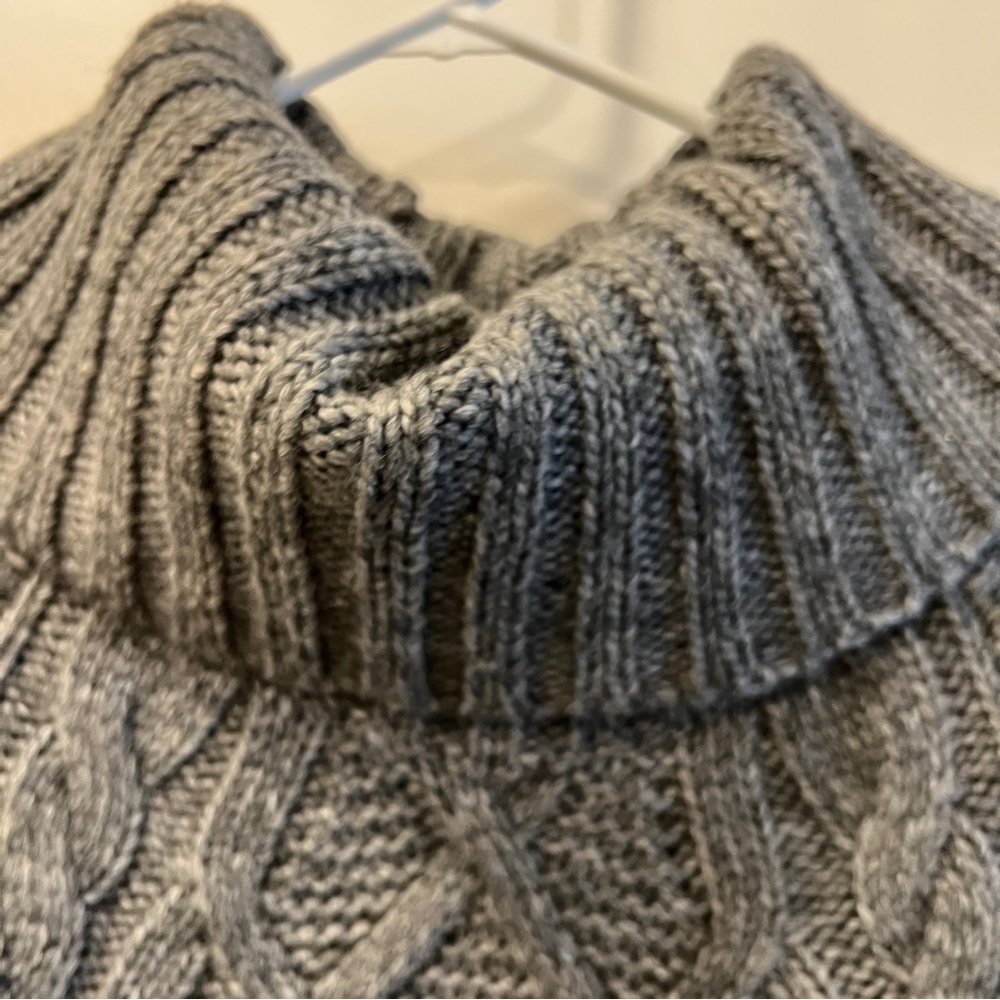 THE LOFT Turtleneck Cable Knit Sweater - Medium - Picture 5 of 11